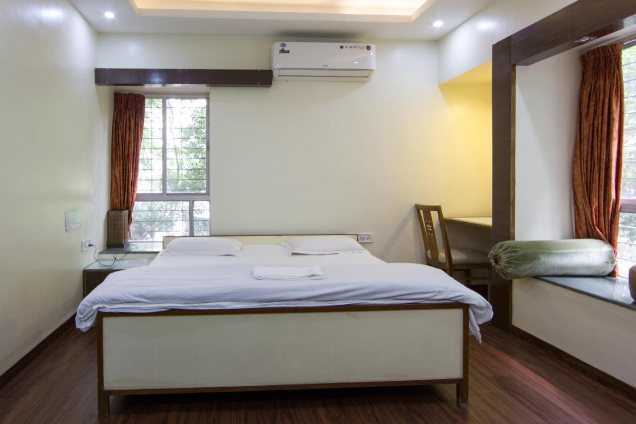 Apple Tree Apartments Koregaon Park Pune Exteriör bild