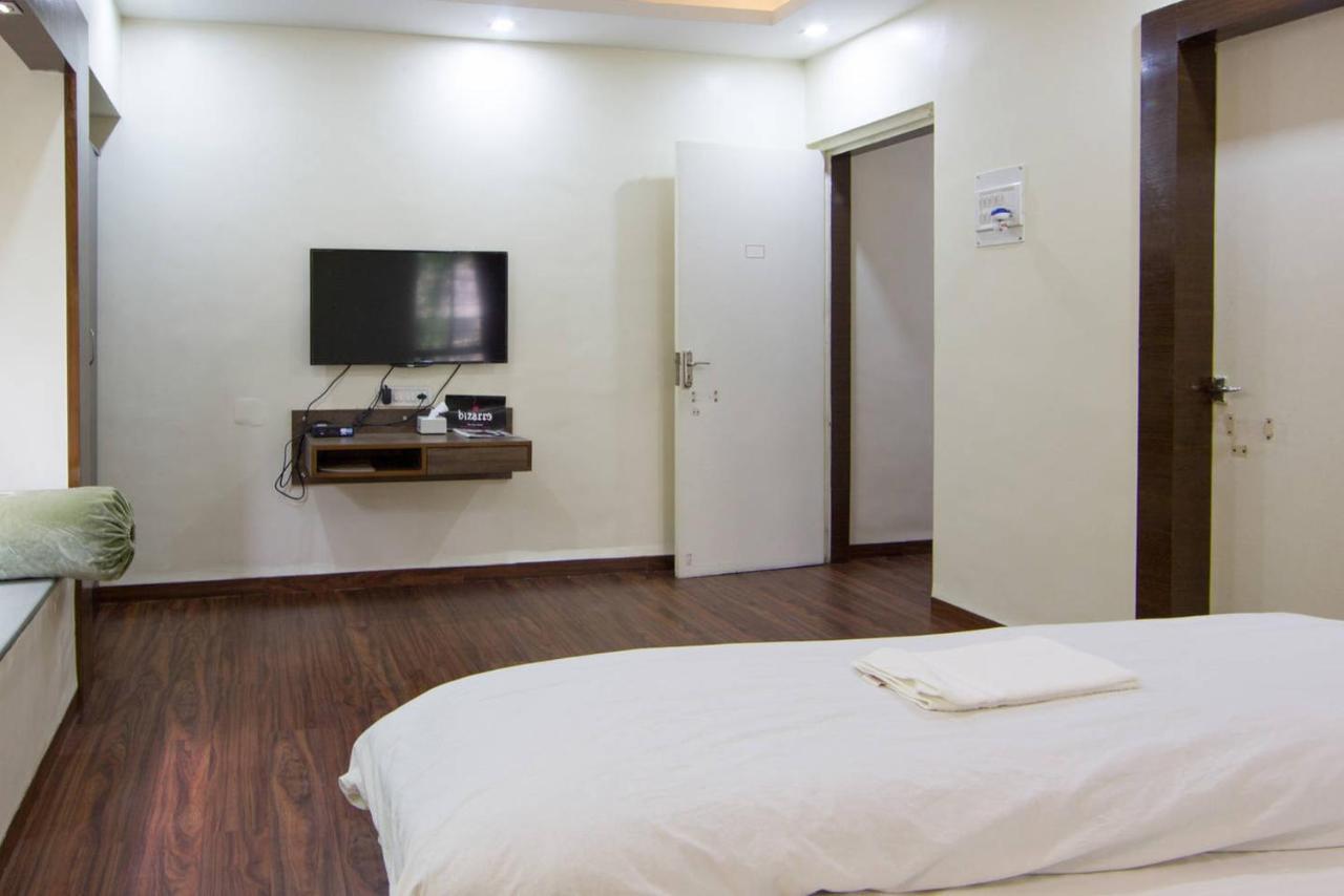 Apple Tree Apartments Koregaon Park Pune Exteriör bild